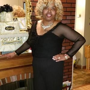 Meet your Posher, Lanae